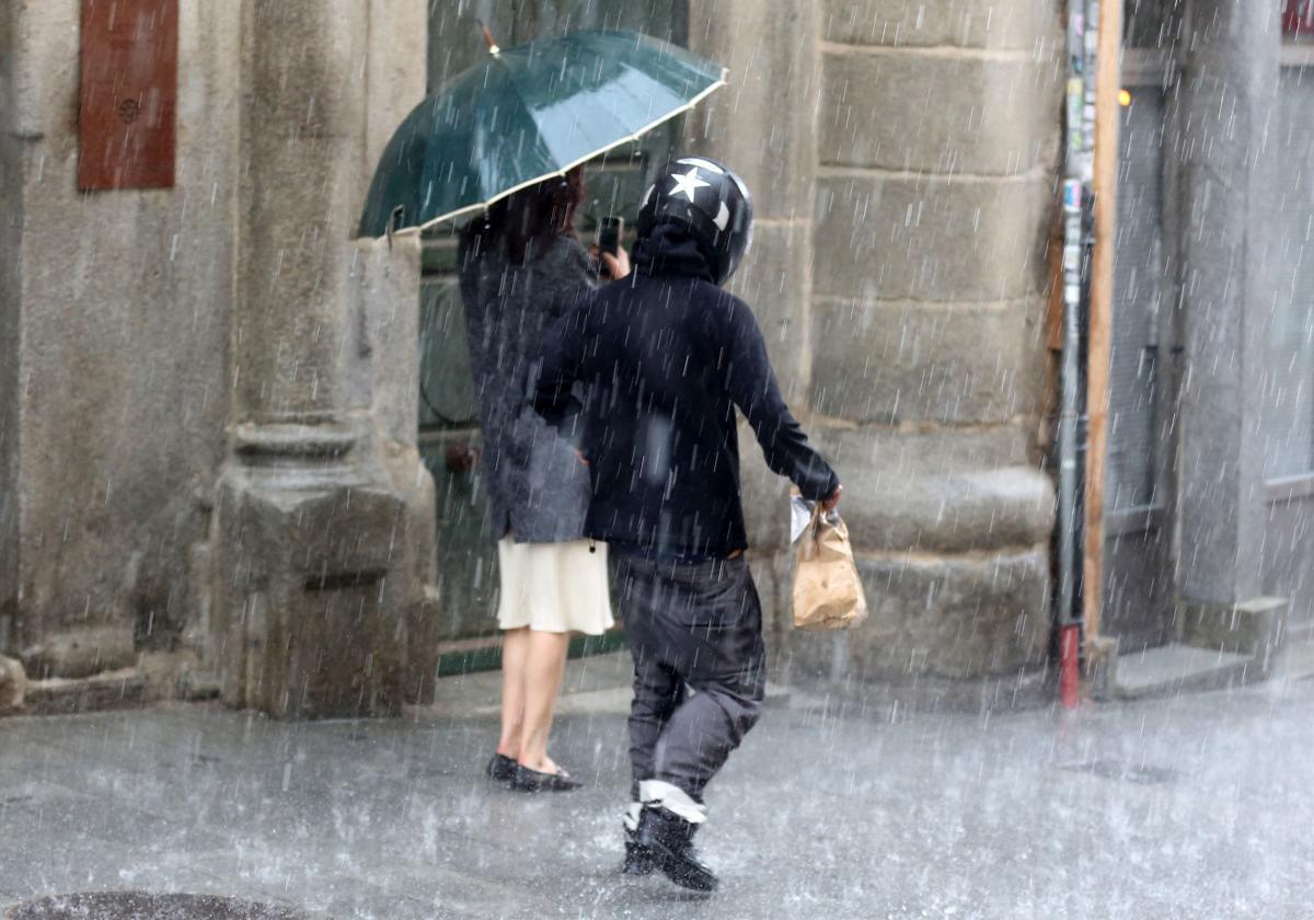 Tiempo Aviso Amarillo De La Aemet Por Fuertes Lluvias Y Granizo En